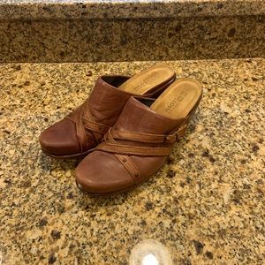 Naot Brown Leather Embellished Wedge Mules Clogs 39 US 8